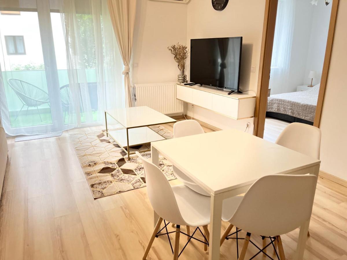 شقة Corvin Promenade Crystal بودابست المظهر الخارجي الصورة